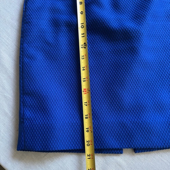 Tahari Royal Blue Blazer Skirt Suit Set Women’s Size 4 Career Office Chic - Picture 13 of 15